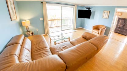 Pic of 2 Bedroom Apartment Suntan Terrace Beach Resort Casey Key